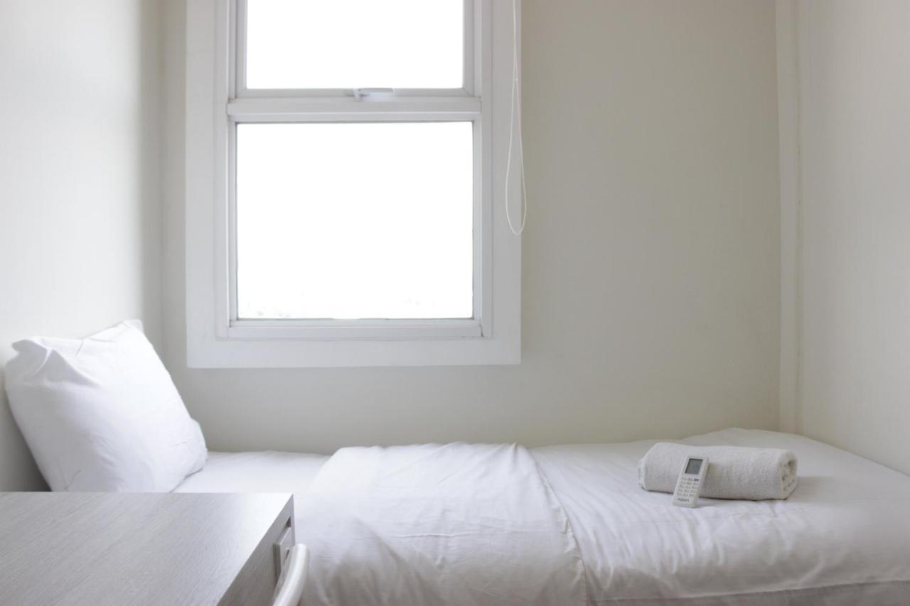 Apartemen Spacious 3br Parahyangan Near Unpar By Travelio *