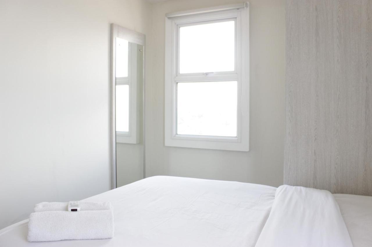 Apartemen Spacious 3br Parahyangan Near Unpar By Travelio